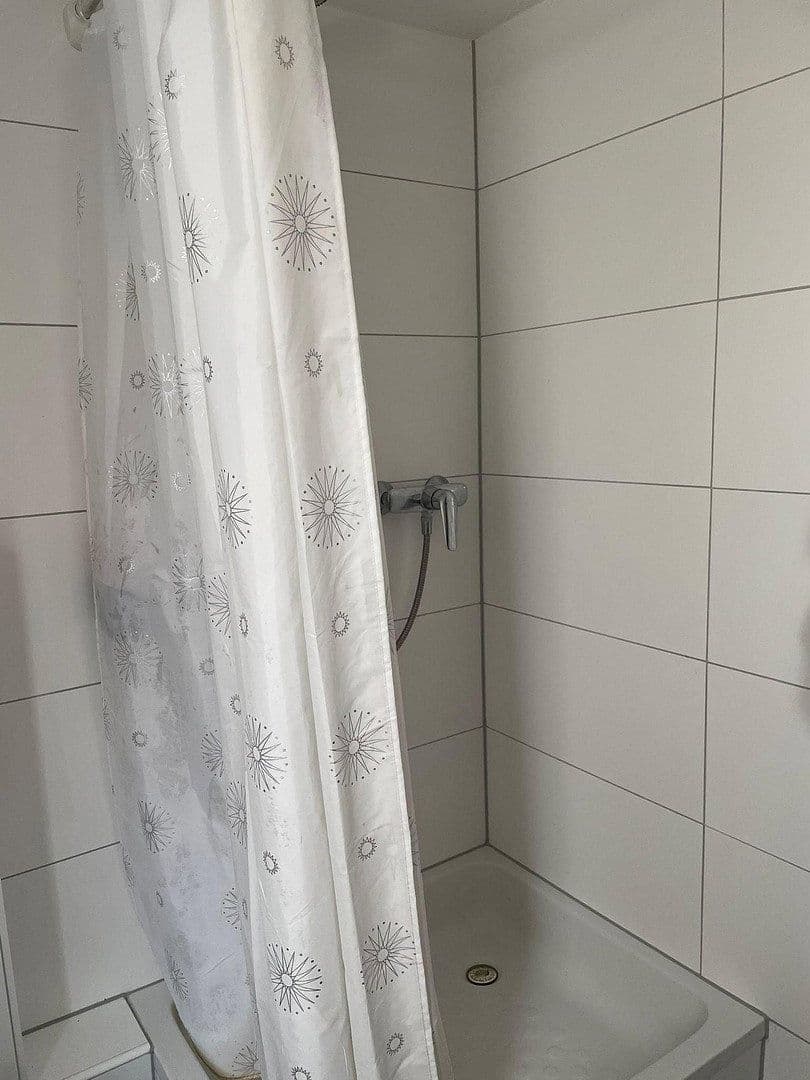 Prenájom bytu 3-izbový 89 m², Sigmaringen, Bádensko-Wurttembersko Prenájom bytu 3-izbový 89 m², Sigmaringen, Bádensko-Wurttembersko