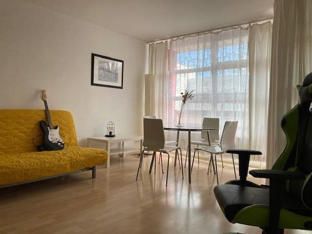 Prenájom bytu 1-izbový 43 m², Krumme Str. 75, Berlin, Berlín Prenájom bytu 1-izbový 43 m², Krumme Str. 75, Berlin, Berlín