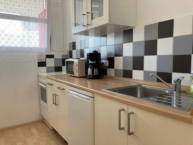 Prenájom bytu 1-izbový 43 m², Krumme Str. 75, Berlin, Berlín Prenájom bytu 1-izbový 43 m², Krumme Str. 75, Berlin, Berlín