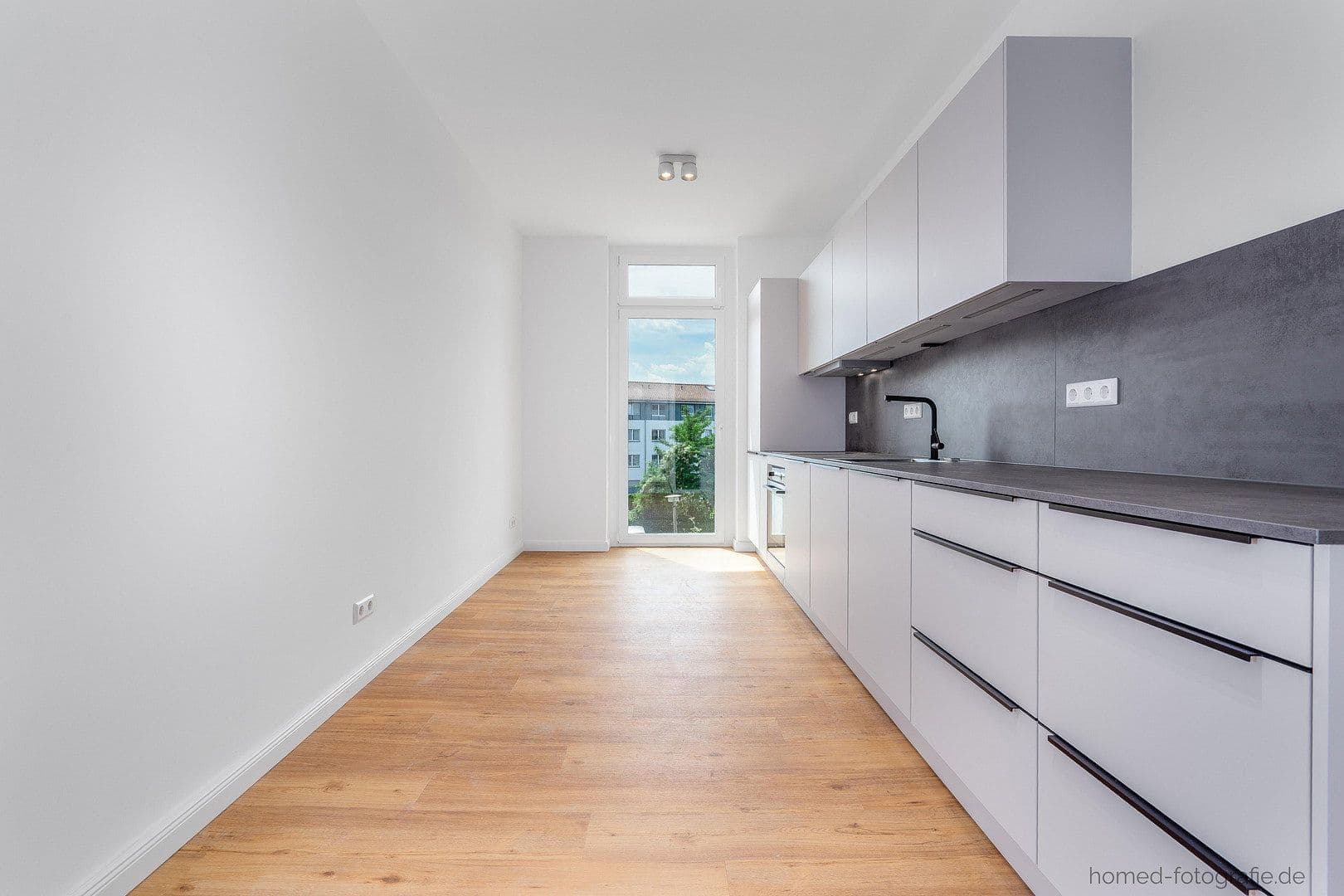 Prenájom bytu 2-izbový 68 m², Müggelheimer Straße 19, Berlin, Berlín Prenájom bytu 2-izbový 68 m², Müggelheimer Straße 19, Berlin, Berlín