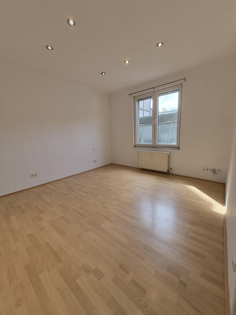 Predaj domu 316 m², pozemok 278 m², Krefeld, Severné Porýnie - Westfálsko Predaj domu 316 m², pozemok 278 m², Krefeld, Severné Porýnie - Westfálsko