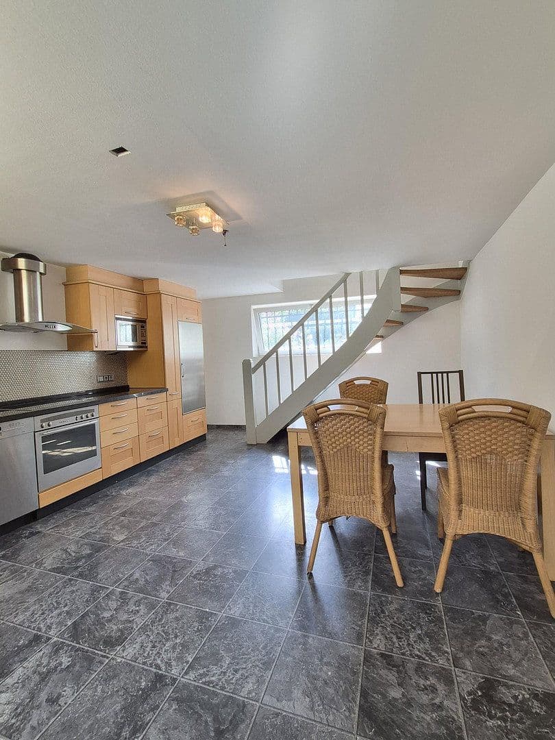 Predaj domu 316 m², pozemok 278 m², Krefeld, Severné Porýnie - Westfálsko Predaj domu 316 m², pozemok 278 m², Krefeld, Severné Porýnie - Westfálsko