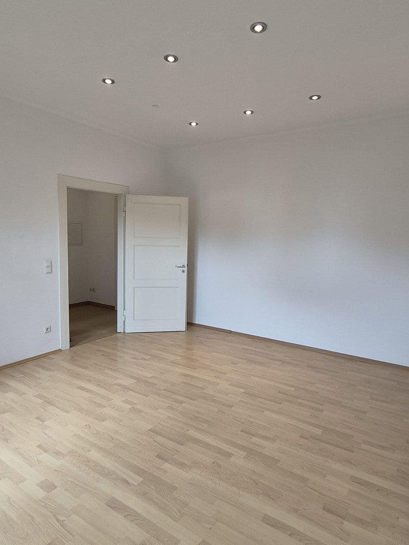 Predaj domu 316 m², pozemok 278 m², Krefeld, Severné Porýnie - Westfálsko Predaj domu 316 m², pozemok 278 m², Krefeld, Severné Porýnie - Westfálsko