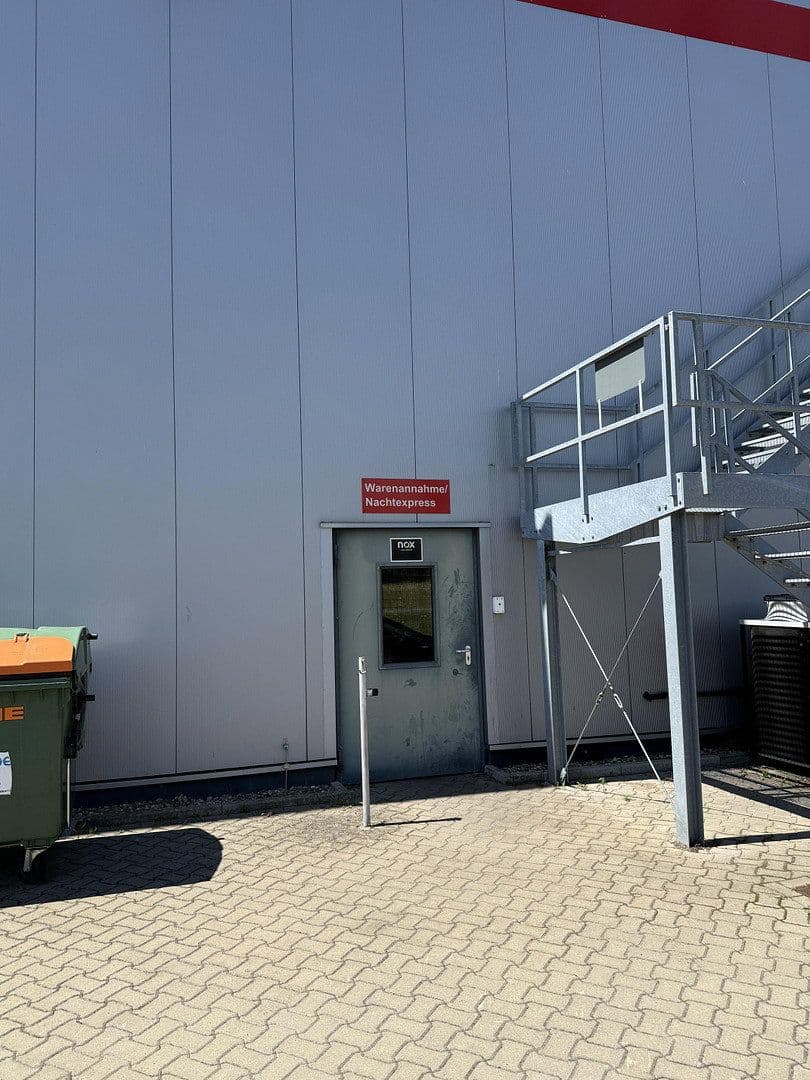 Predaj nebytového priestoru 25.499 m², An der Bundesstraße 1, Ilsede, Dolné Sasko Predaj nebytového priestoru 25.499 m², An der Bundesstraße 1, Ilsede, Dolné Sasko