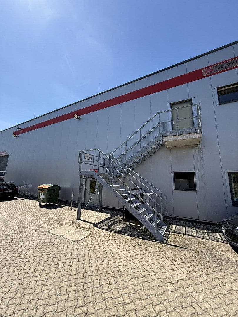 Predaj nebytového priestoru 25.499 m², An der Bundesstraße 1, Ilsede, Dolné Sasko Predaj nebytového priestoru 25.499 m², An der Bundesstraße 1, Ilsede, Dolné Sasko