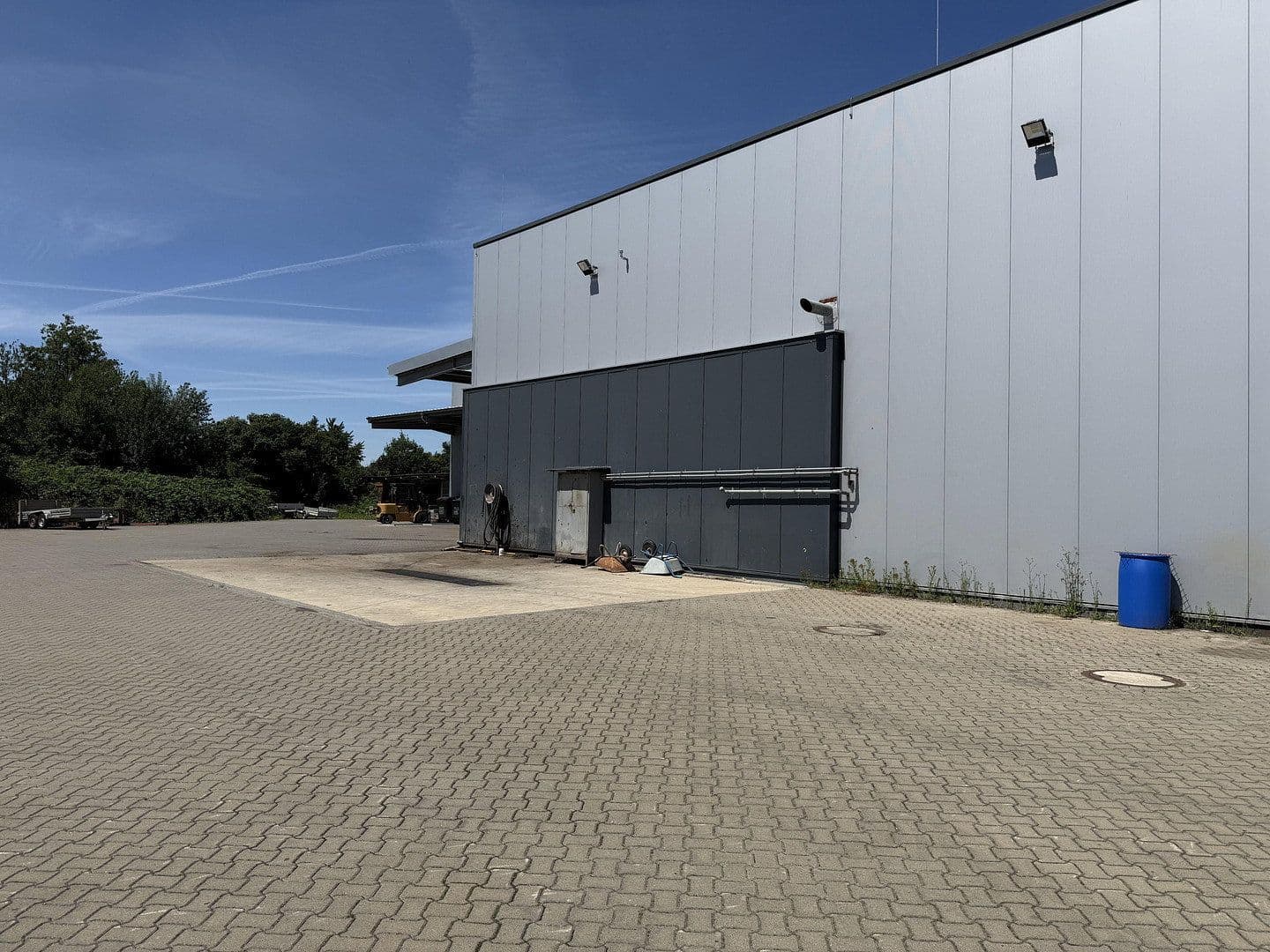 Predaj nebytového priestoru 25.499 m², An der Bundesstraße 1, Ilsede, Dolné Sasko Predaj nebytového priestoru 25.499 m², An der Bundesstraße 1, Ilsede, Dolné Sasko