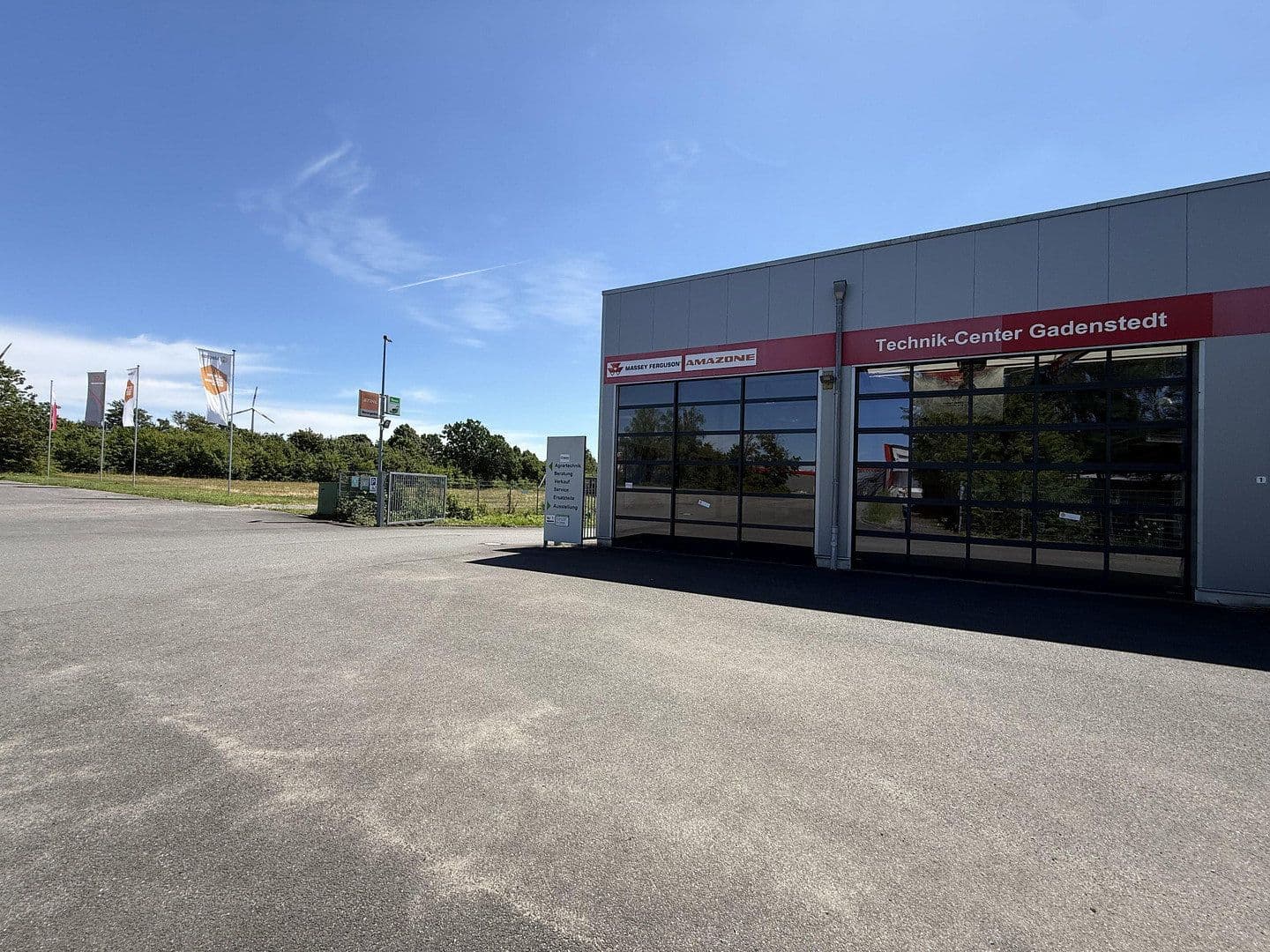 Predaj nebytového priestoru 25.499 m², An der Bundesstraße 1, Ilsede, Dolné Sasko Predaj nebytového priestoru 25.499 m², An der Bundesstraße 1, Ilsede, Dolné Sasko