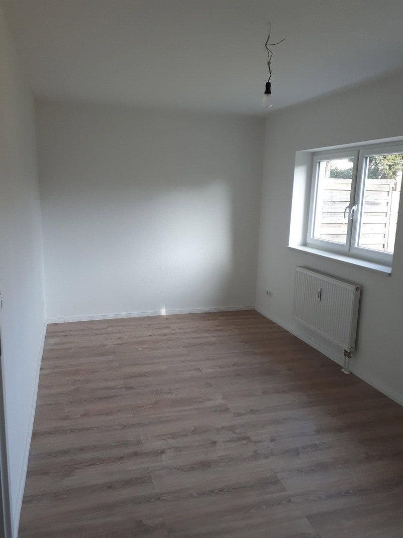 Prenájom bytu 3-izbový 110 m², Lübeck, Šlezvicko-Holštajnsko Prenájom bytu 3-izbový 110 m², Lübeck, Šlezvicko-Holštajnsko