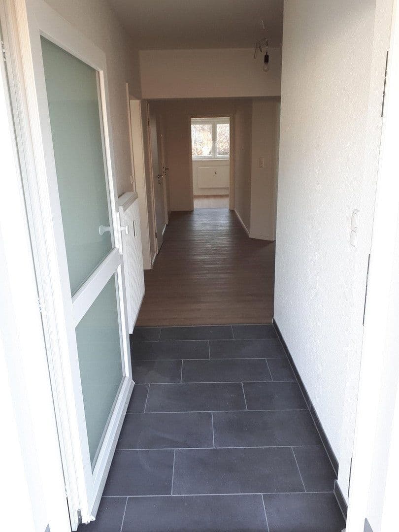 Prenájom bytu 3-izbový 110 m², Lübeck, Šlezvicko-Holštajnsko Prenájom bytu 3-izbový 110 m², Lübeck, Šlezvicko-Holštajnsko