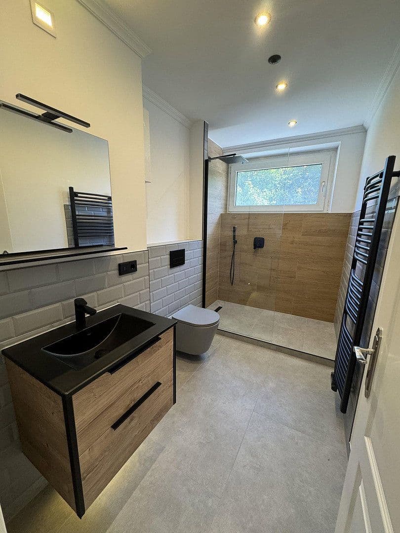 Predaj bytu 3-izbový 70 m², Hannover, Dolné Sasko Predaj bytu 3-izbový 70 m², Hannover, Dolné Sasko