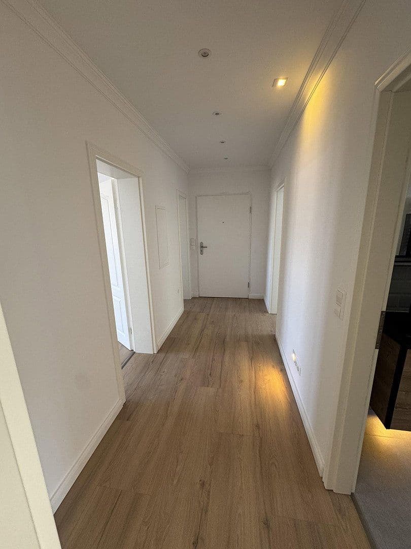 Predaj bytu 3-izbový 70 m², Hannover, Dolné Sasko Predaj bytu 3-izbový 70 m², Hannover, Dolné Sasko