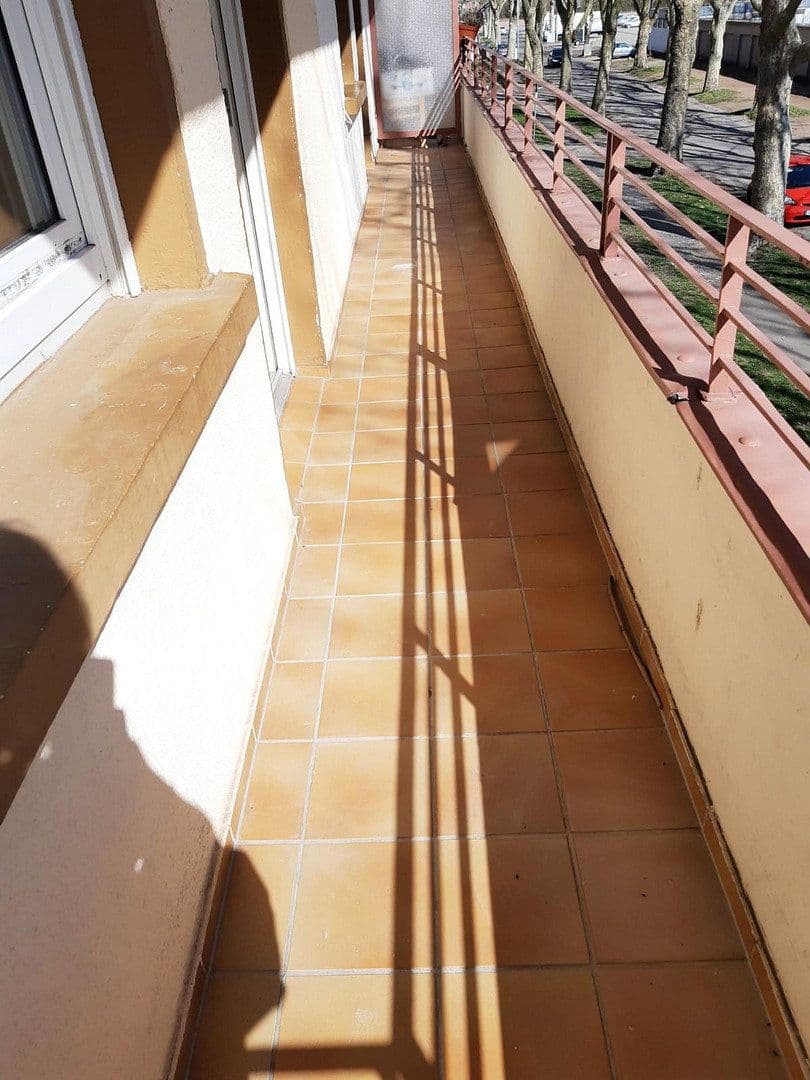 Prenájom bytu 4-izbový 105 m², Zweibrücken, Porýnie-Falcko Prenájom bytu 4-izbový 105 m², Zweibrücken, Porýnie-Falcko