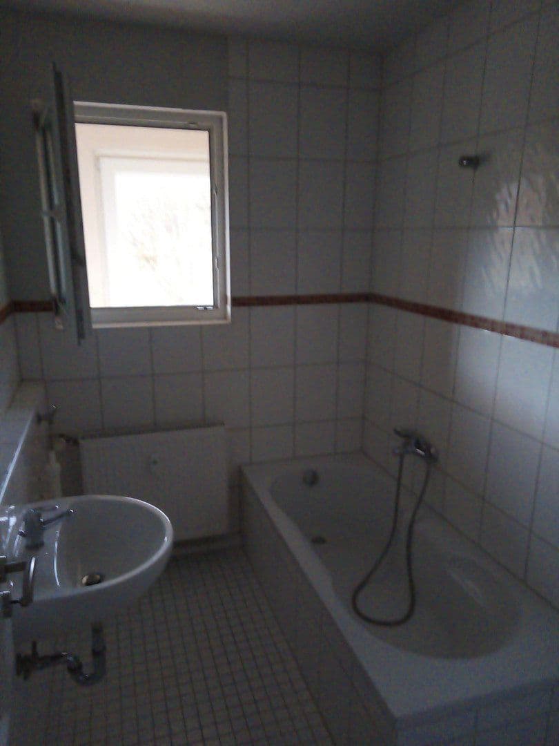 Prenájom bytu 4-izbový 105 m², Zweibrücken, Porýnie-Falcko Prenájom bytu 4-izbový 105 m², Zweibrücken, Porýnie-Falcko