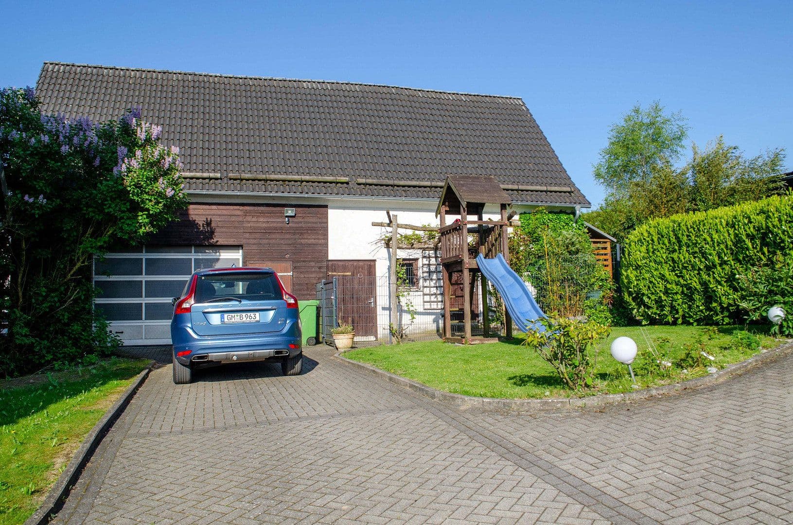 Predaj domu 164 m², pozemok 1.033 m², Am Schürenfeld 11a, Bergneustadt, Severné Porýnie - Westfálsko Predaj domu 164 m², pozemok 1.033 m², Am Schürenfeld 11a, Bergneustadt, Severné Porýnie - Westfálsko