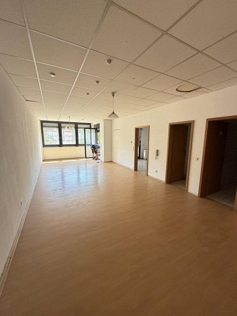 Prenájom bytu 2-izbový 75 m², Ludwigstraße 70, Wald-Michelbach, Hesensko Prenájom bytu 2-izbový 75 m², Ludwigstraße 70, Wald-Michelbach, Hesensko