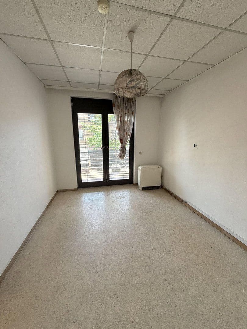 Prenájom bytu 2-izbový 75 m², Ludwigstraße 70, Wald-Michelbach, Hesensko Prenájom bytu 2-izbový 75 m², Ludwigstraße 70, Wald-Michelbach, Hesensko