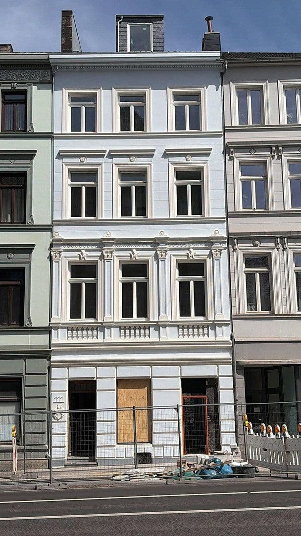 Prenájom bytu 3-izbový 85 m², Adalbertsteinweg 111, Aachen, Severné Porýnie - Westfálsko Prenájom bytu 3-izbový 85 m², Adalbertsteinweg 111, Aachen, Severné Porýnie - Westfálsko