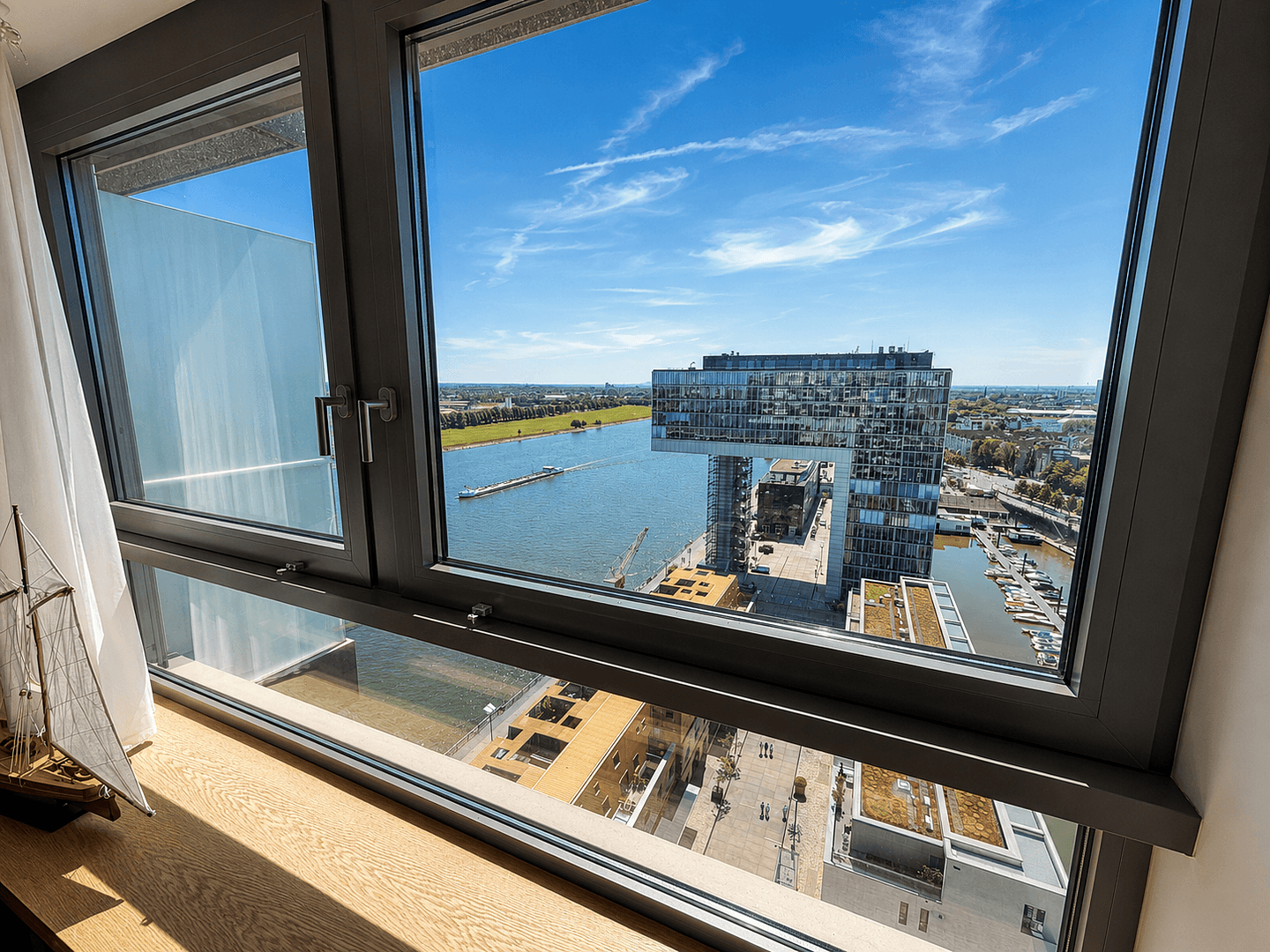 Prenájom bytu 2-izbový 60 m², Im Zollhafen 12, Köln, Severné Porýnie - Westfálsko Prenájom bytu 2-izbový 60 m², Im Zollhafen 12, Köln, Severné Porýnie - Westfálsko