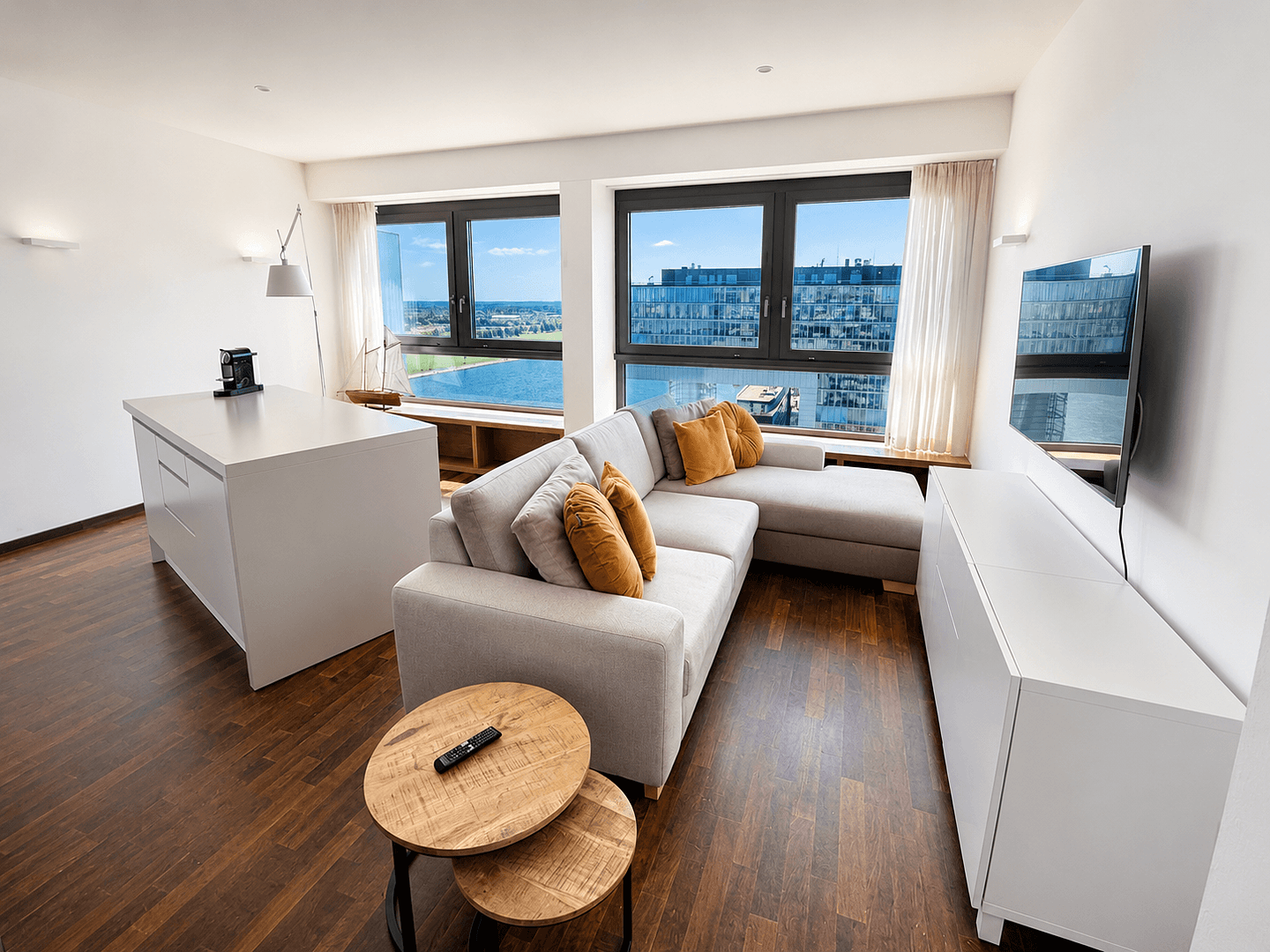 Prenájom bytu 2-izbový 60 m², Im Zollhafen 12, Köln, Severné Porýnie - Westfálsko Prenájom bytu 2-izbový 60 m², Im Zollhafen 12, Köln, Severné Porýnie - Westfálsko