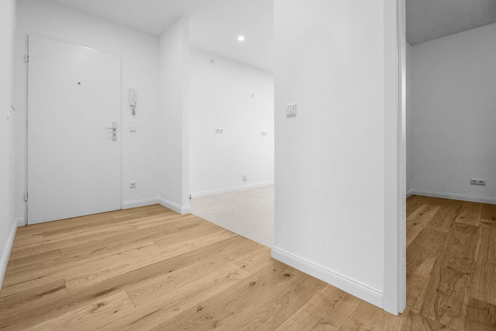 Prenájom bytu 2-izbový 56 m², Berliner Straße 11, Hannover, Dolné Sasko Prenájom bytu 2-izbový 56 m², Berliner Straße 11, Hannover, Dolné Sasko