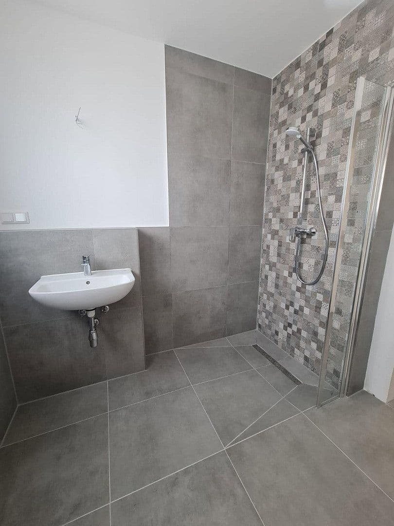 Prenájom bytu 2-izbový 50 m², Frintroper Str. 208, Essen, Severné Porýnie - Westfálsko Prenájom bytu 2-izbový 50 m², Frintroper Str. 208, Essen, Severné Porýnie - Westfálsko