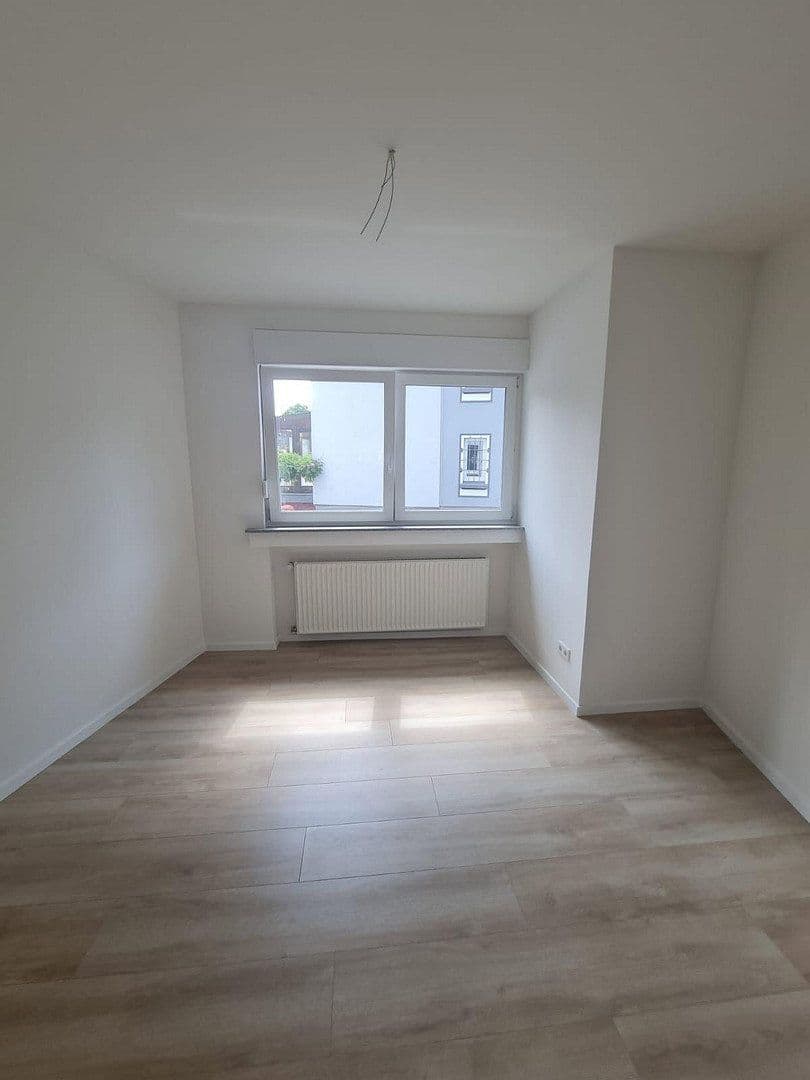 Prenájom bytu 2-izbový 50 m², Frintroper Str. 208, Essen, Severné Porýnie - Westfálsko Prenájom bytu 2-izbový 50 m², Frintroper Str. 208, Essen, Severné Porýnie - Westfálsko