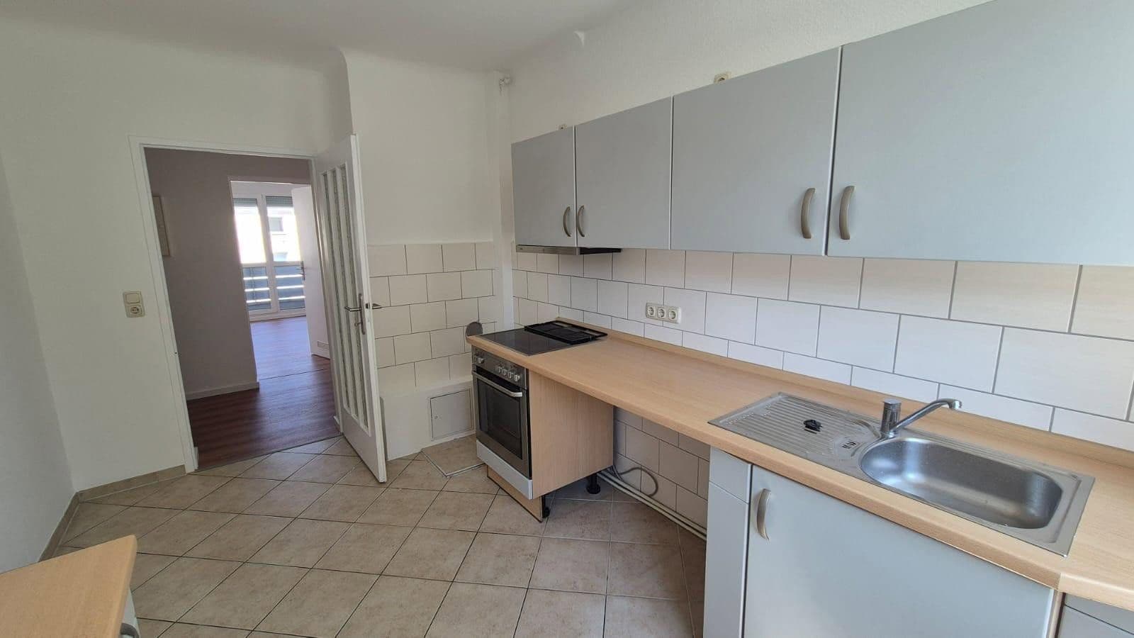 Prenájom bytu 3-izbový 74 m², Von-der-Tann-Straße 139, Nürnberg, Bavorsko Prenájom bytu 3-izbový 74 m², Von-der-Tann-Straße 139, Nürnberg, Bavorsko
