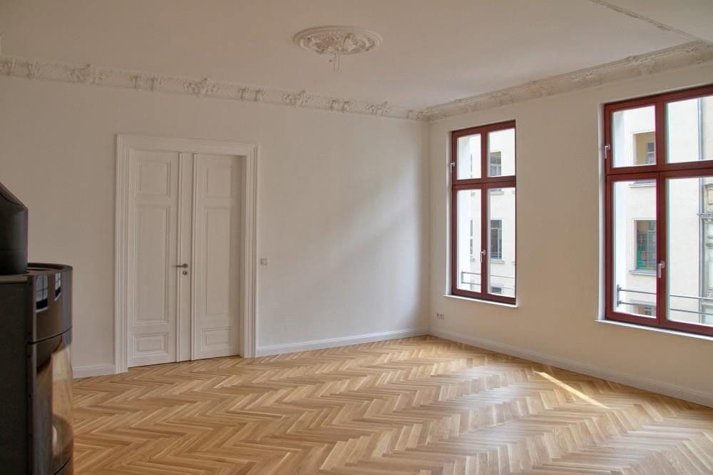 Prenájom bytu 3-izbový 128 m², Leipzig, Sasko Prenájom bytu 3-izbový 128 m², Leipzig, Sasko