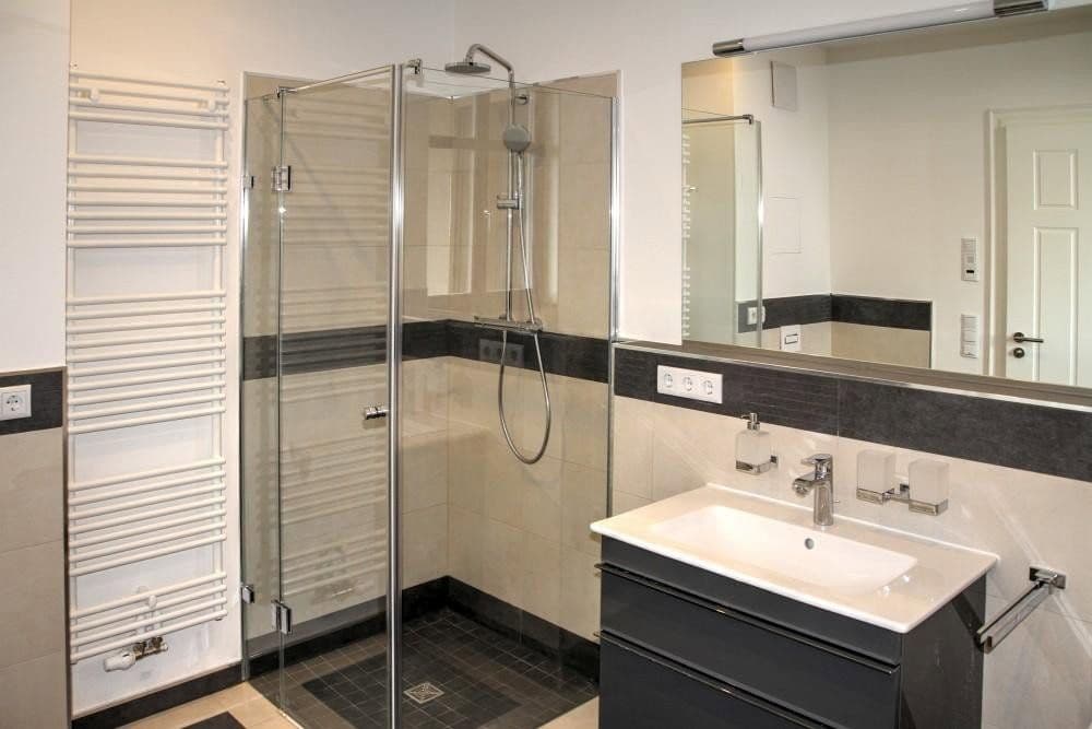 Prenájom bytu 3-izbový 128 m², Leipzig, Sasko Prenájom bytu 3-izbový 128 m², Leipzig, Sasko