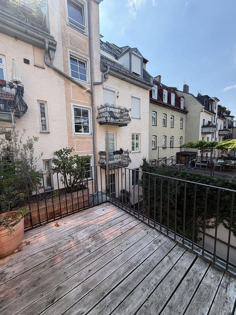 Predaj bytu 2-izbový 78 m², München, Bavorsko Predaj bytu 2-izbový 78 m², München, Bavorsko