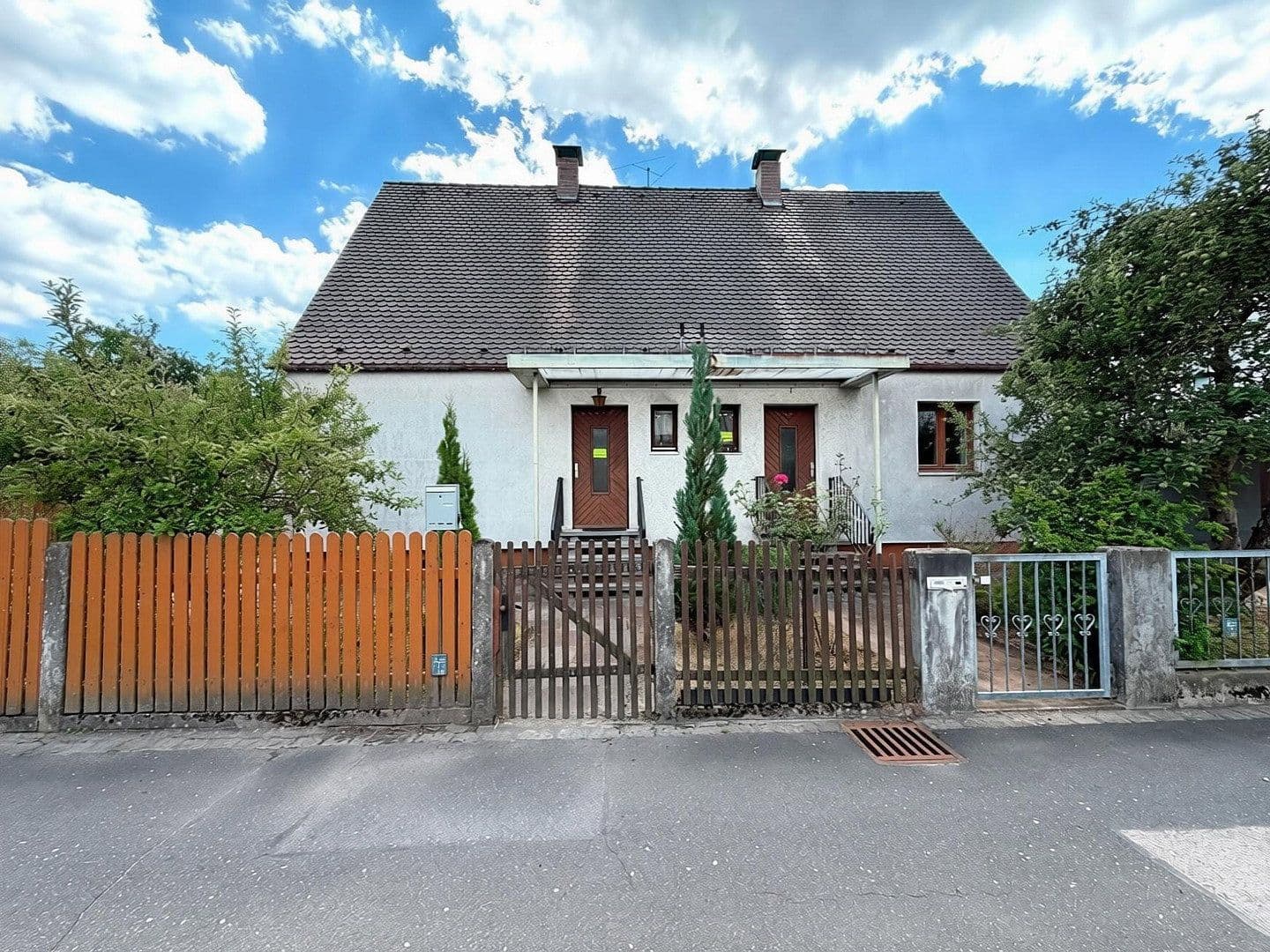 Predaj domu 204 m², pozemok 629 m², Erlenweg 1, Feucht, Bavorsko Predaj domu 204 m², pozemok 629 m², Erlenweg 1, Feucht, Bavorsko