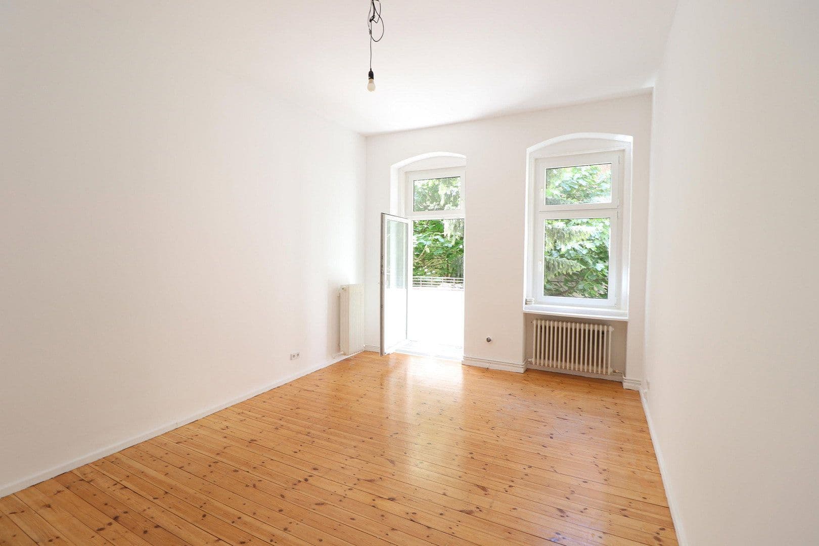 Prenájom bytu 2-izbový 62 m², Antwerpener Str. 00, Berlin, Berlín Prenájom bytu 2-izbový 62 m², Antwerpener Str. 00, Berlin, Berlín