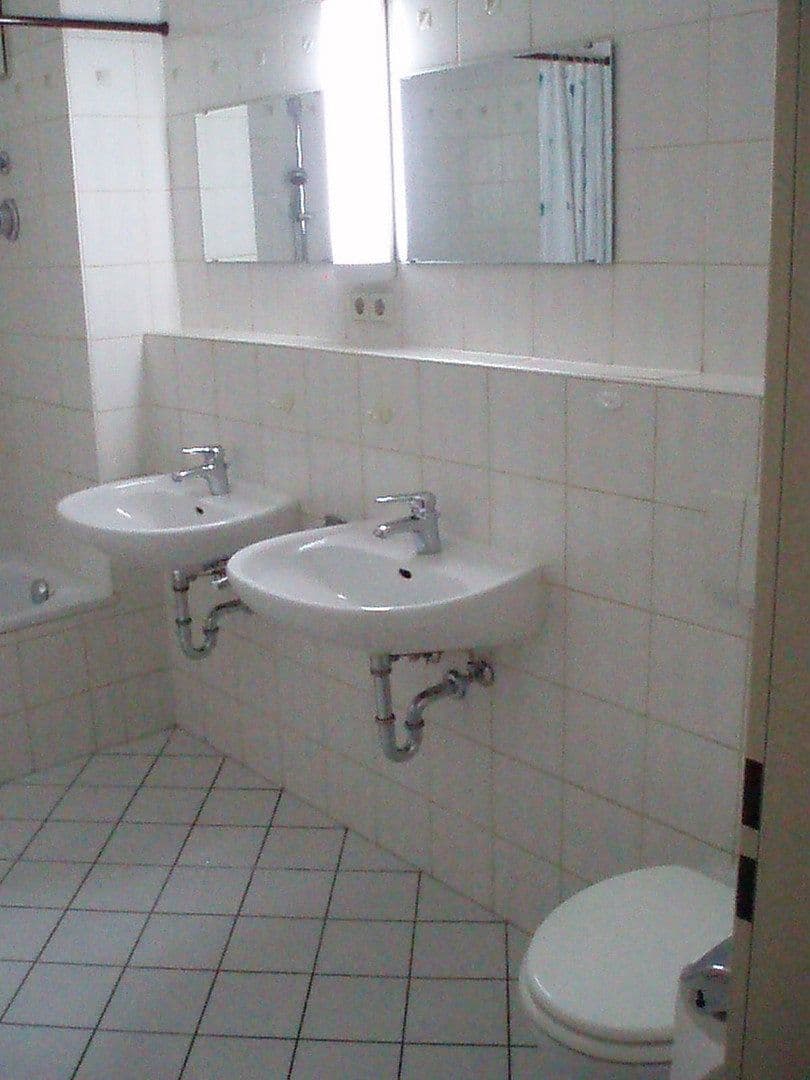 Prenájom bytu 3-izbový 88 m², Am Rathaus 2/ Friedhofstrasse 1, Kist, Bavorsko Prenájom bytu 3-izbový 88 m², Am Rathaus 2/ Friedhofstrasse 1, Kist, Bavorsko