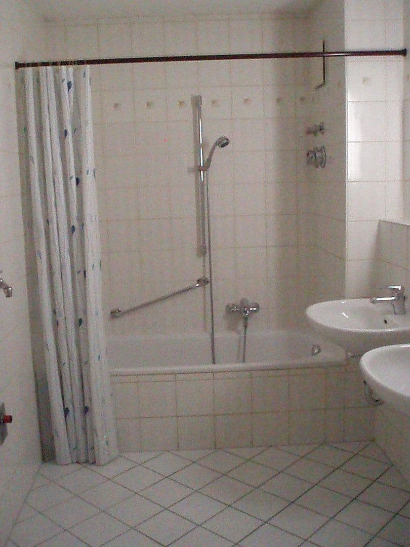 Prenájom bytu 3-izbový 88 m², Am Rathaus 2/ Friedhofstrasse 1, Kist, Bavorsko Prenájom bytu 3-izbový 88 m², Am Rathaus 2/ Friedhofstrasse 1, Kist, Bavorsko