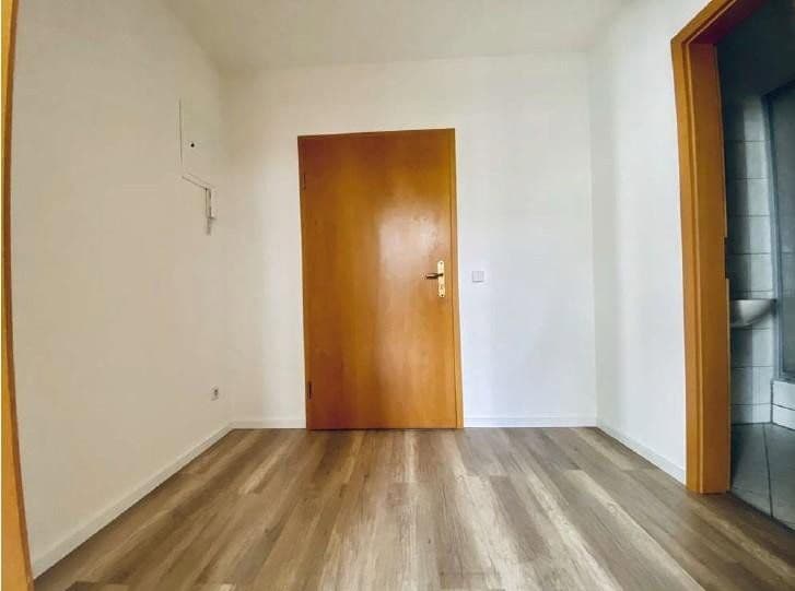 Prenájom bytu 1-izbový 38 m², Inselstraße 14, Chemnitz, Sasko Prenájom bytu 1-izbový 38 m², Inselstraße 14, Chemnitz, Sasko