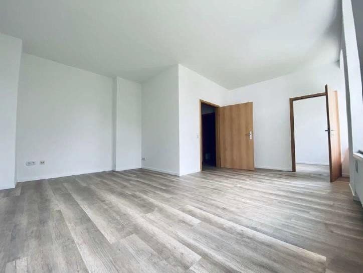 Prenájom bytu 1-izbový 38 m², Inselstraße 14, Chemnitz, Sasko Prenájom bytu 1-izbový 38 m², Inselstraße 14, Chemnitz, Sasko