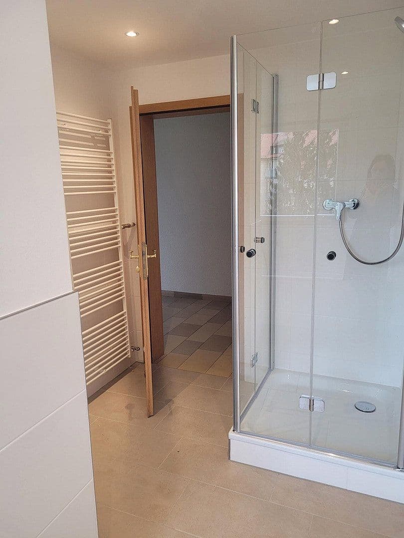 Prenájom domu 280 m², pozemok 260 m², Stuttgart, Bádensko-Wurttembersko Prenájom domu 280 m², pozemok 260 m², Stuttgart, Bádensko-Wurttembersko