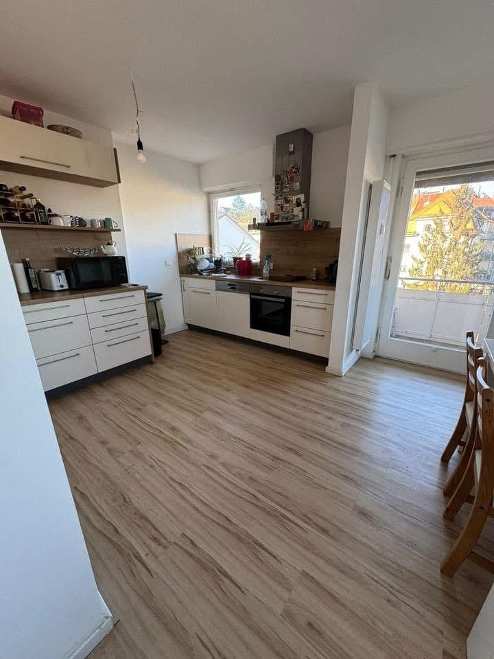 Prenájom domu 280 m², pozemok 260 m², Stuttgart, Bádensko-Wurttembersko Prenájom domu 280 m², pozemok 260 m², Stuttgart, Bádensko-Wurttembersko