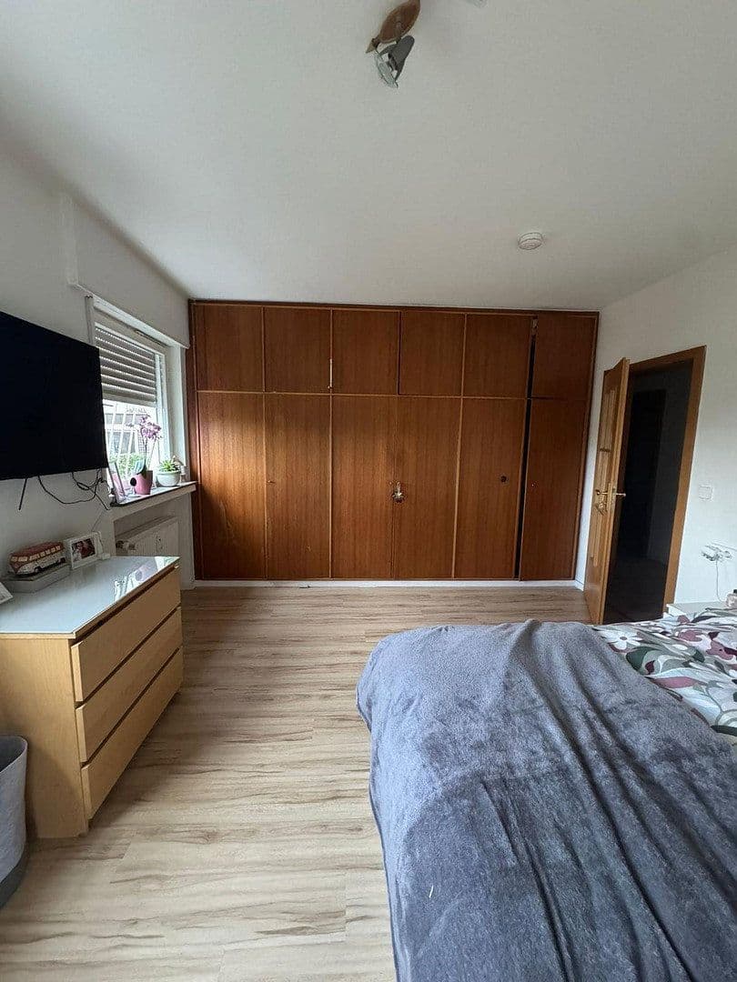 Prenájom domu 280 m², pozemok 260 m², Stuttgart, Bádensko-Wurttembersko Prenájom domu 280 m², pozemok 260 m², Stuttgart, Bádensko-Wurttembersko