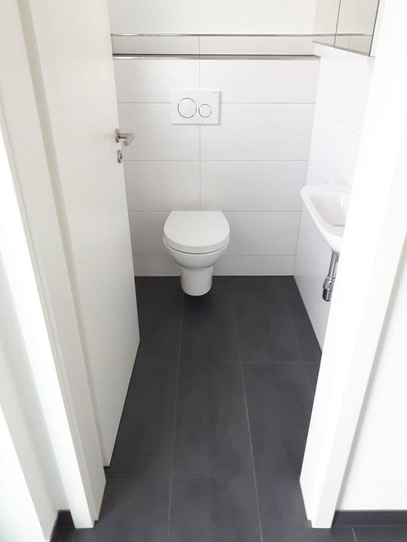 Prenájom domu 155 m², pozemok 418 m², Eutingen im Gäu, Bádensko-Wurttembersko Prenájom domu 155 m², pozemok 418 m², Eutingen im Gäu, Bádensko-Wurttembersko