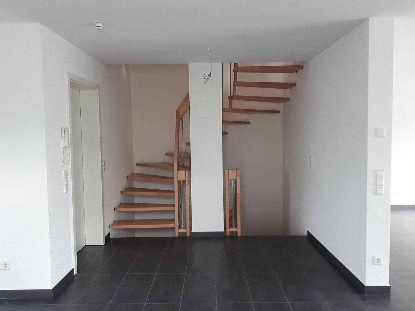 Prenájom domu 155 m², pozemok 418 m², Eutingen im Gäu, Bádensko-Wurttembersko Prenájom domu 155 m², pozemok 418 m², Eutingen im Gäu, Bádensko-Wurttembersko