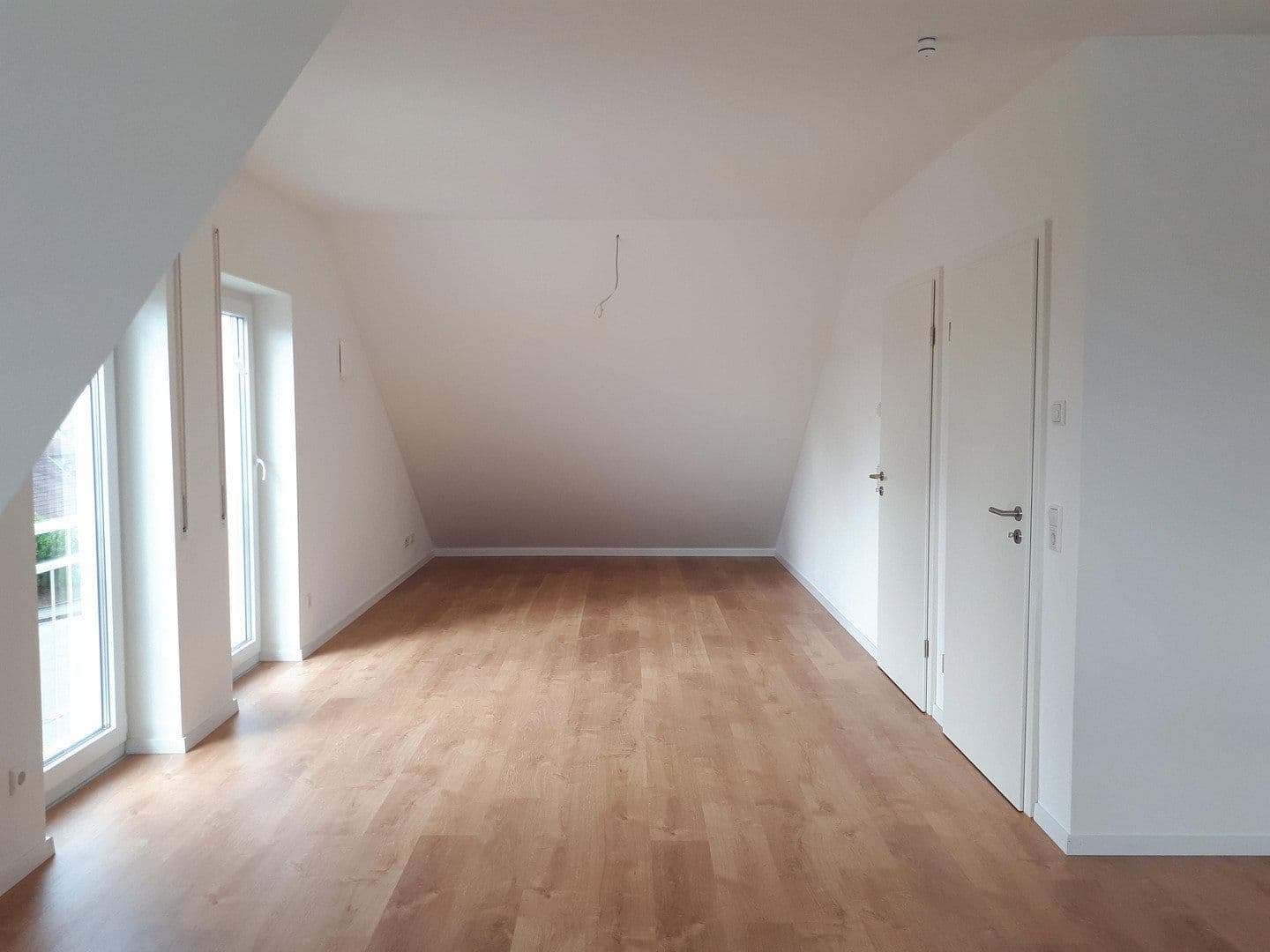 Prenájom domu 155 m², pozemok 418 m², Eutingen im Gäu, Bádensko-Wurttembersko Prenájom domu 155 m², pozemok 418 m², Eutingen im Gäu, Bádensko-Wurttembersko