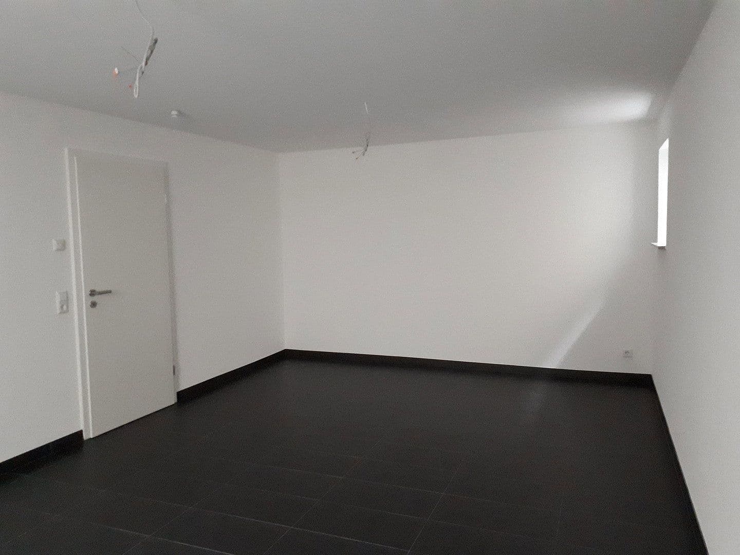 Prenájom domu 155 m², pozemok 418 m², Eutingen im Gäu, Bádensko-Wurttembersko Prenájom domu 155 m², pozemok 418 m², Eutingen im Gäu, Bádensko-Wurttembersko