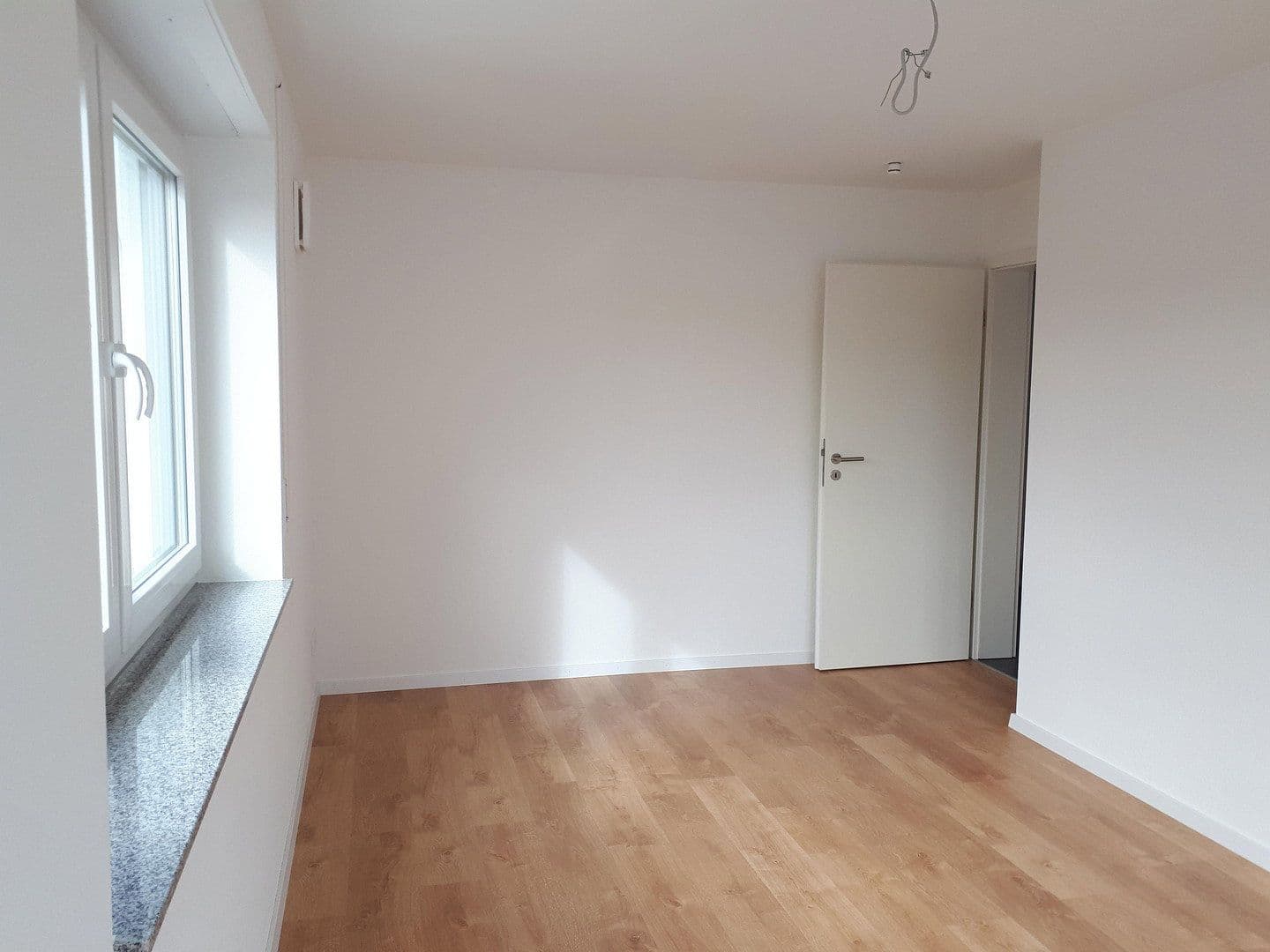Prenájom domu 155 m², pozemok 418 m², Eutingen im Gäu, Bádensko-Wurttembersko Prenájom domu 155 m², pozemok 418 m², Eutingen im Gäu, Bádensko-Wurttembersko
