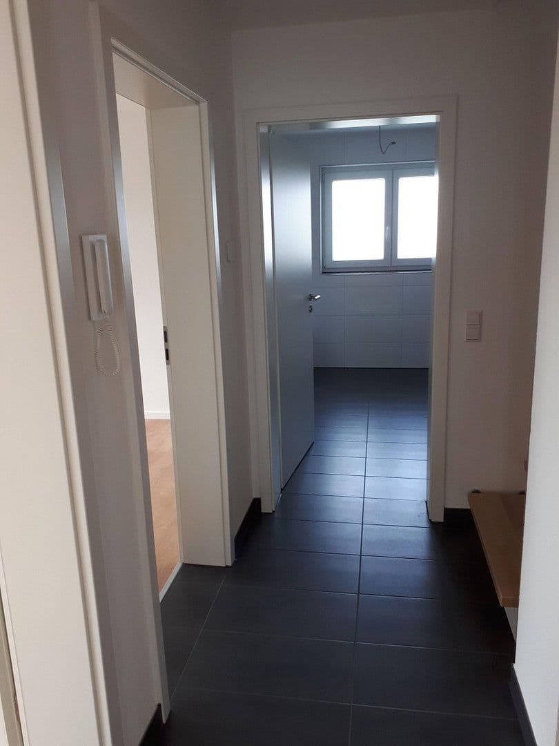 Prenájom domu 155 m², pozemok 418 m², Eutingen im Gäu, Bádensko-Wurttembersko Prenájom domu 155 m², pozemok 418 m², Eutingen im Gäu, Bádensko-Wurttembersko