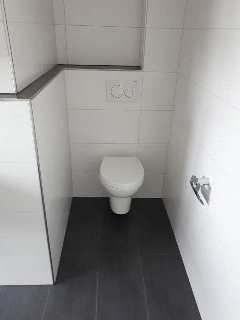 Prenájom domu 155 m², pozemok 418 m², Eutingen im Gäu, Bádensko-Wurttembersko Prenájom domu 155 m², pozemok 418 m², Eutingen im Gäu, Bádensko-Wurttembersko