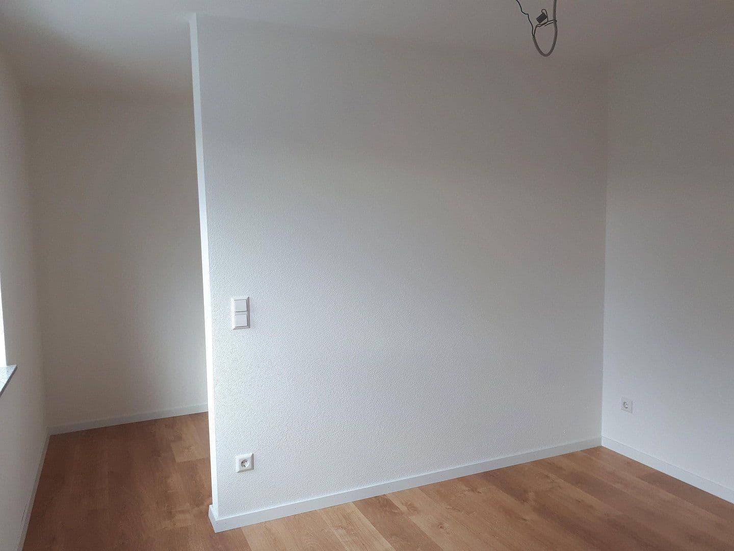 Prenájom domu 155 m², pozemok 418 m², Eutingen im Gäu, Bádensko-Wurttembersko Prenájom domu 155 m², pozemok 418 m², Eutingen im Gäu, Bádensko-Wurttembersko