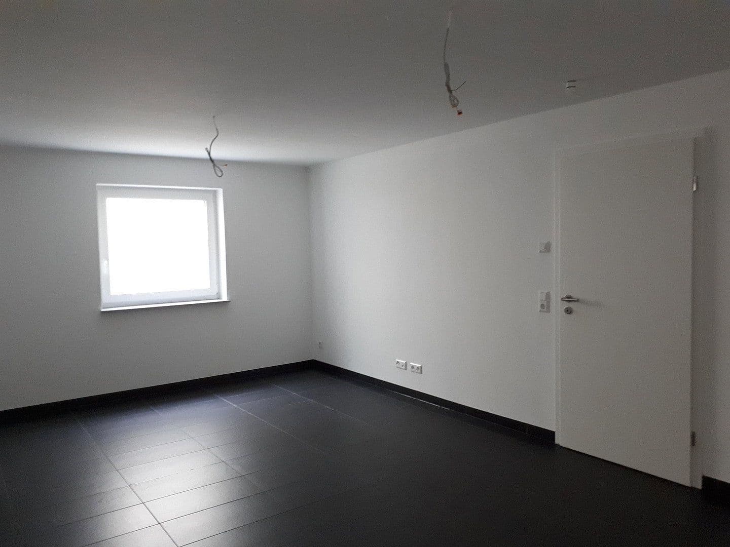Prenájom domu 155 m², pozemok 418 m², Eutingen im Gäu, Bádensko-Wurttembersko Prenájom domu 155 m², pozemok 418 m², Eutingen im Gäu, Bádensko-Wurttembersko