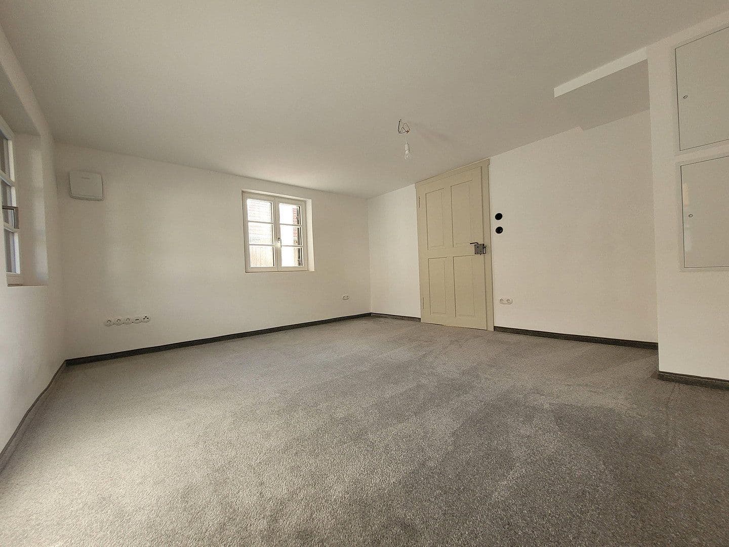 Prenájom bytu 4-izbový 60 m², Fuchstal / Leeder, Bavorsko Prenájom bytu 4-izbový 60 m², Fuchstal / Leeder, Bavorsko