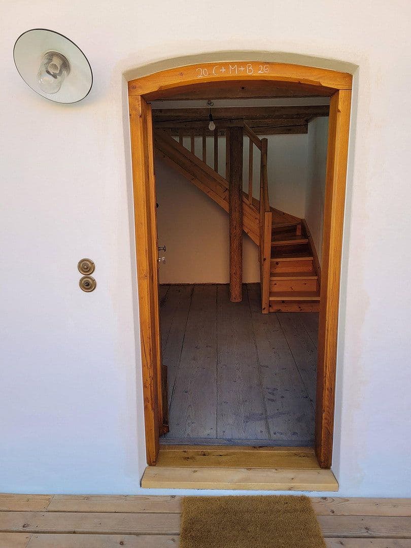 Prenájom bytu 4-izbový 60 m², Fuchstal / Leeder, Bavorsko Prenájom bytu 4-izbový 60 m², Fuchstal / Leeder, Bavorsko